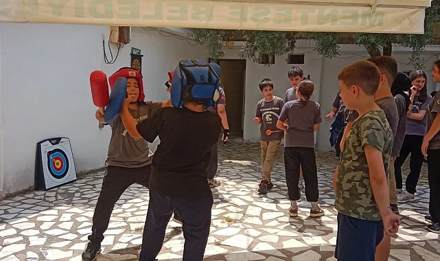 Menteşe'de gençler hem eğlendiler, hem de öğrendiler