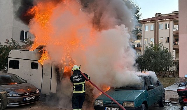 Menteşe'de karavan küle döndü
