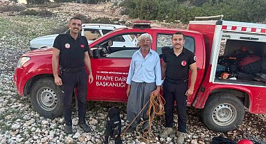 Mersin'de 70 metrelik mağarada mahsur kalan oğlak kurtarıldı