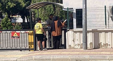 Mersin'de YKS heyecanı: Sınava saniyelerle yetiştiler