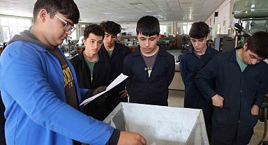 Meslek lisesi öğrencilerinden sıfır atık hamlesi