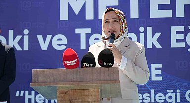 Mesleki Eğitim Fuarı'nda öğrenciler projelerini tanıttı