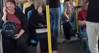 Metro'da yüksek sesle konuşma tartışması