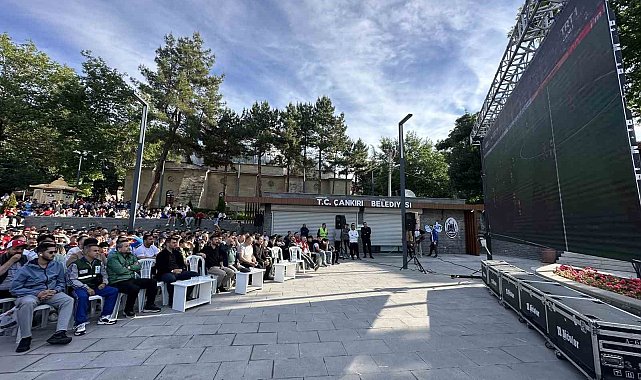 Milli maç heyecanı Çankırı'da dev ekranda yaşanıyor