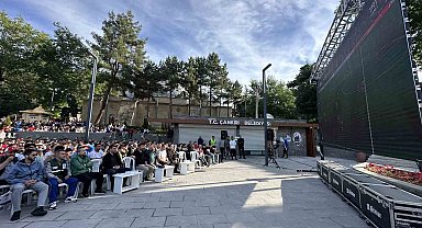 Milli maç heyecanı Çankırı'da dev ekranda yaşanıyor