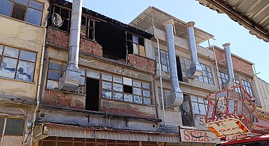 Mobilya imalathanesinde korkutan yangın