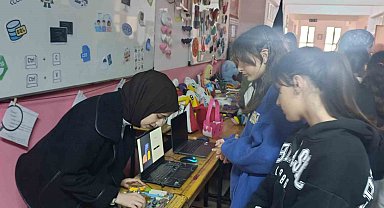Muradiye MTAL'den ortaokul öğrencilerine bölüm tanıtım sergisi