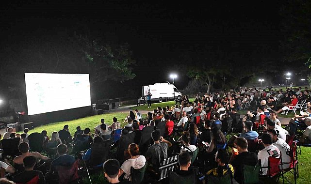 Muratpaşa'da milli heyecan Deniz Yüzü Kafe'de
