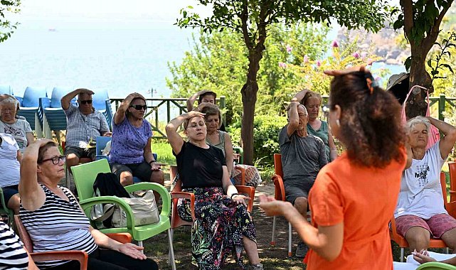 Muratpaşa'dan Parkinson hastalarına hareket desteği