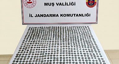 Muş'ta 749 adet tarihi sikke ele geçirildi