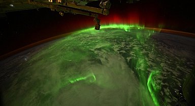 NASA astronotunun uzaydan görüntülediği kutup ışıkları mest etti