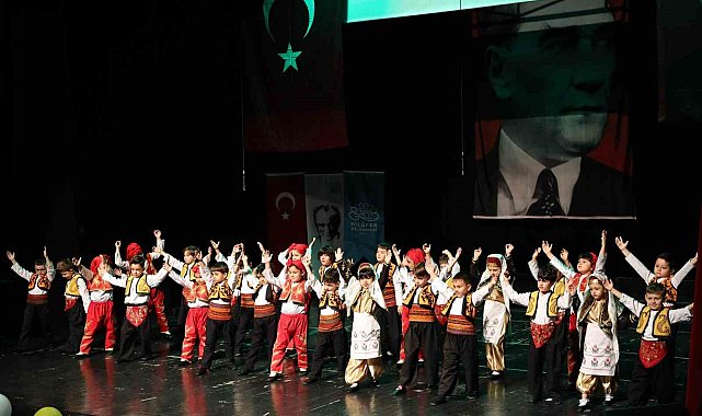 Nilüferli miniklerin mezuniyet sevinci