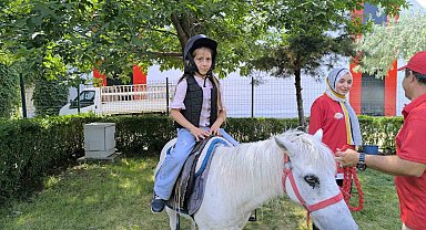 Öğrenciler aileleriyle birlikte piknik yaptı
