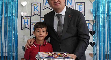 Öğrenciler karnelerini aldı, yaz tatili başladı: Ebeveynlere "dijital bağımlılık" uyarısı