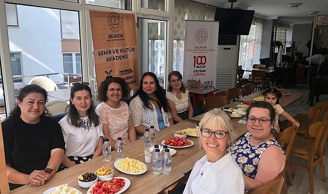 Öğretmenlere "Peynir-Zeytin-Ekmek Tadım Etkinliği"