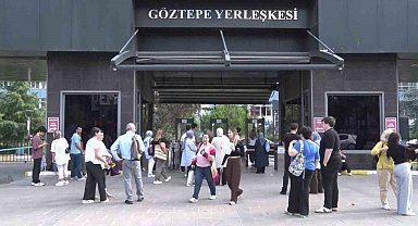 Okul önlerinde heyecanlı YKS bekleyişi başladı