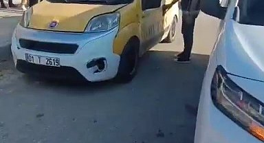 Öncü eşliğinde ticari taksiyle göçmen kaçırırken polise yakalandılar