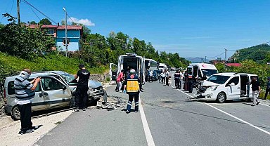 Ordu'da 3 aracın karıştığı trafik kazası: 7 yaralı