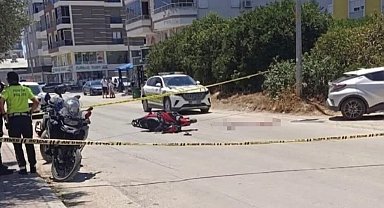 Otomobil ile çarpışan motosikletin genç sürücüsü hayatını kaybetti