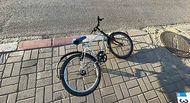 Otomobilin çarptığı 9 yaşındaki çocuk yaralandı