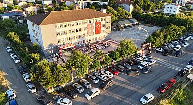 Özel öğrencilerin mezuniyet sevinci