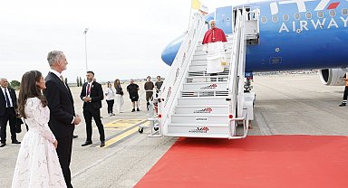 Papa 14. Leo, İspanya'da Kral Felipe ve Kraliçe Letizia tarafından resmi törenle karşılandı