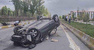 Patnos'ta trafik kazası: Araç takla attı, sürücü yaralandı