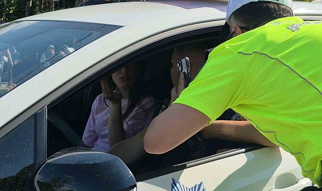 Polisler, sınav belgesi eksik çıkan öğrenci için seferber oldu