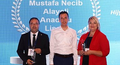 "Tertemiz yarınlar okullardan başlar" yarışmasında Gediz rüzgârı