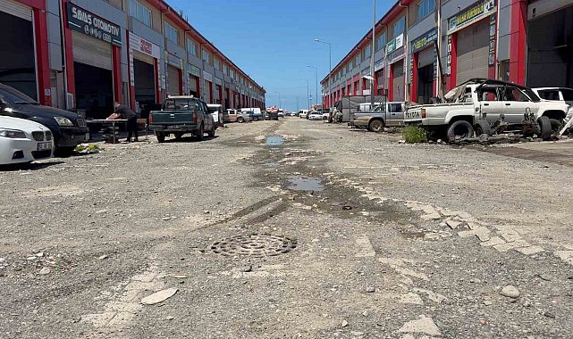 Rize'de su hattı çalışması sanayi esnafını mağdur etti