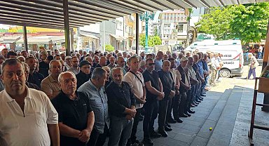 Rize'deki kazada hayatını kaybeden yaşlı çift son yolculuğuna uğurlandı