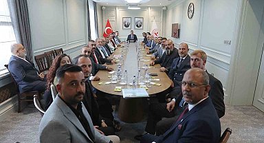Roman toplumunun beklenti ve talepleri Bakanlık'ta ele alındı