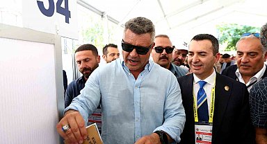 Sadettin Saran, oyunu kullandı