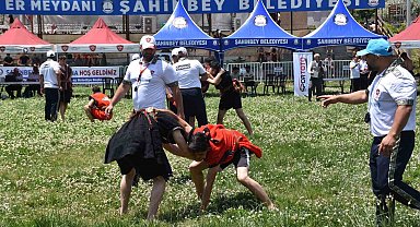 Şahinbey, Okul Sporları Aba Güreşi Türkiye Şampiyonası'na ev sahipliği yaptı