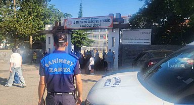 Şahinbey zabıta ekipleri LGS'de öğrencilerin yanında oldu