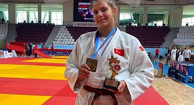 Salihlili Hira Kılkış, Türkiye Şampiyonu oldu
