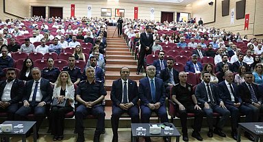 Sanal kumar tehlikesine dikkat çeken Vali Köşger: "Benim hanımı bile kumar bağımlısı yapacaklar"