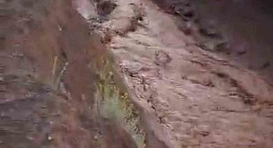 Saray ilçesinde sağanak yağış sele neden oldu