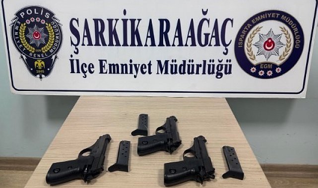 Şarkikaraağaç'ta ruhsatsız silah operasyonu: 2 şüpheli hakkında işlem başlatıldı