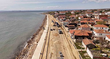 Şarköy Eriklice Sahili'nde duble yol ve bisiklet yolu çalışması