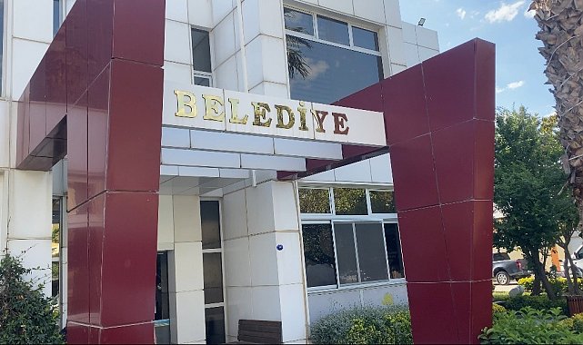 Seferihisar Belediyesi'ne 6 milyon liralık rüşvet operasyonu: Başkan Yardımcısı dahil 6 gözaltı