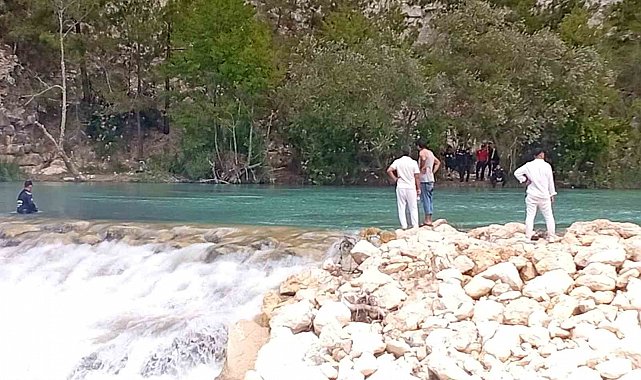 Serinlemek için girdiği çayda kaybolan genç için arama çalışmaları başlatıldı