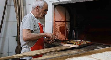 Sıcaklıkların artmasıyla, fırıncıların zorlu mesaisi başladı