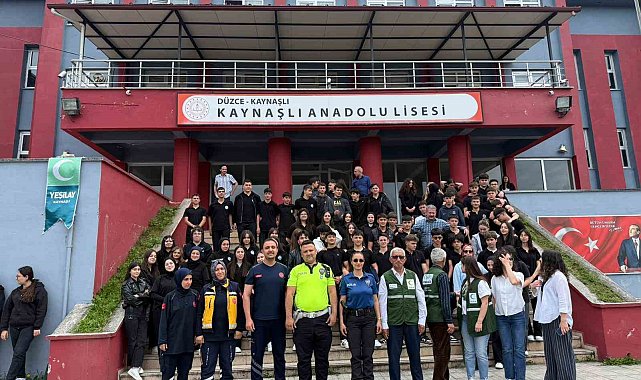 Sigaranın zararlarına dikkat çektiler