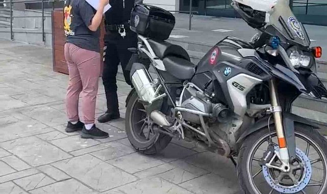 Sınava yetişemeyen adayın imdadına polis yetişti