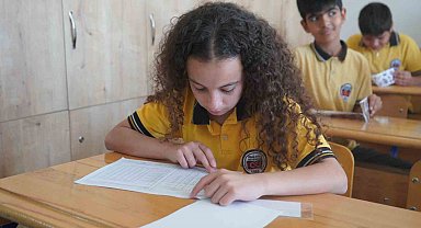 Şırnak'ta 152 bin öğrenci karne heyecanı yaşadı