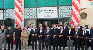 Şırnak'ta ücretsiz belediye düğün salonu açıldı