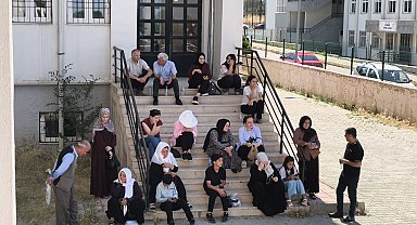 Şırnak'ta YKS heyecanı: Sınava geç kalanları emniyet yetiştirdi