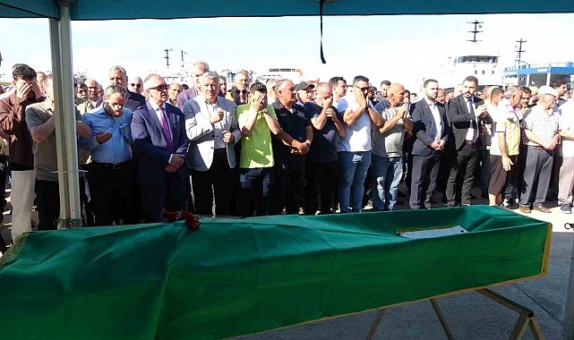 Sivastopol açıklarındaki saldırıda hayatını kaybeden Trabzonlu balıkçı son yolculuğuna uğurlandı