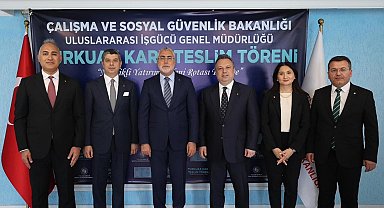 SOCAR Türkiye yöneticilerine Turkuaz Kart takdim edildi
